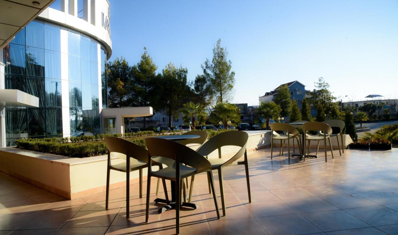Imperial Hotel Ih 엘바산 외부 사진